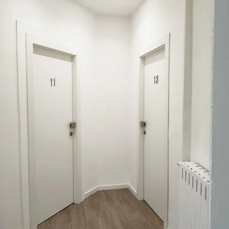 Nunziatina Ai Spagnoli בית הארחה נאפולי
