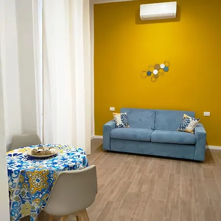 Nunziatina Ai Spagnoli בית הארחה נאפולי